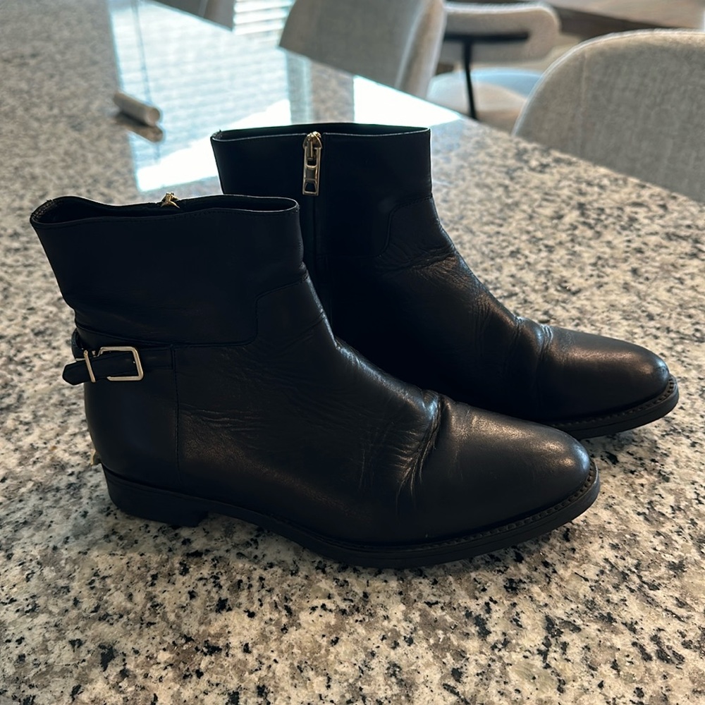 Burberry Ankle Boot w/Zip